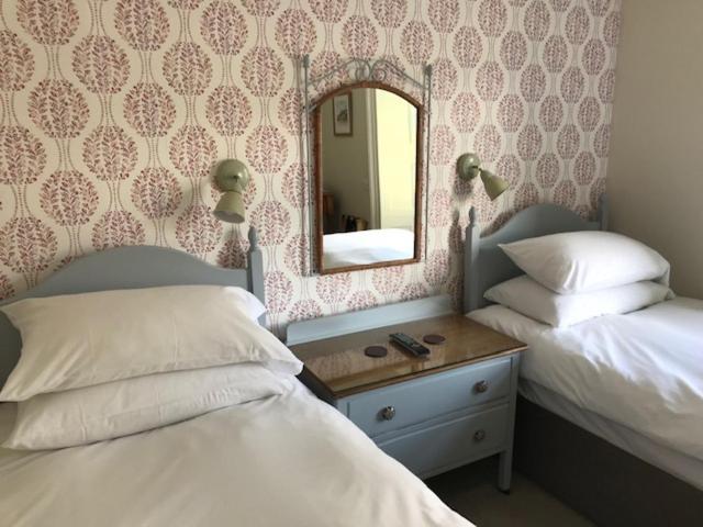Lawrenny Lodge Бармут Номер фото